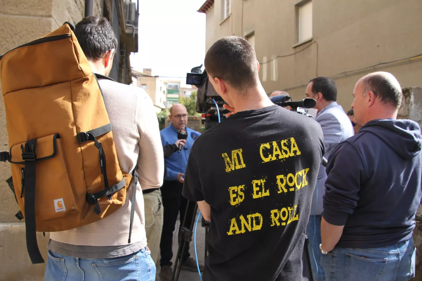 CCOO sobre los símbolos franquistas en su fachada. Foto Carlos Neofato