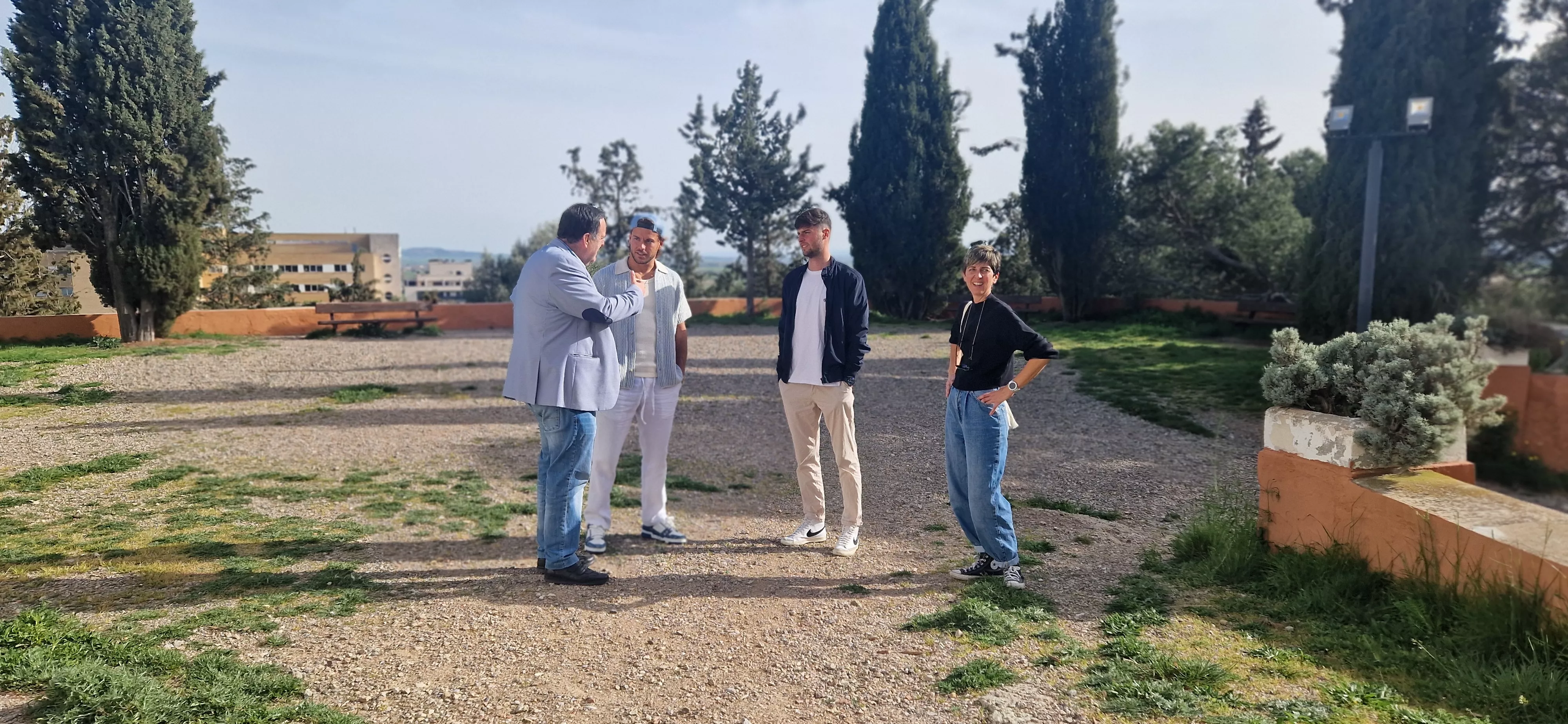 Campaña ¡Huesca, sí se puede! con Juan Pérez, Nuria Vicente, Vega Montaner, Víctor Coll y Álvaro Fernández. Foto Myriam Martínez
