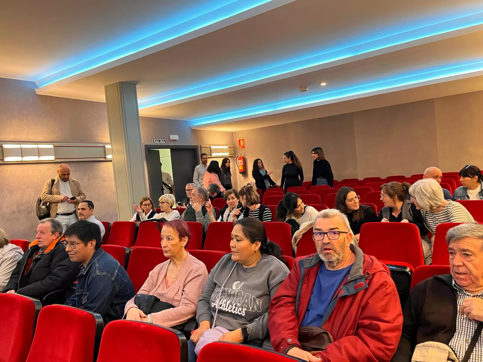 Jornada de puertas abiertas en las oficinas de atención a personas refugiadas de Cruz Roja en Huesca.