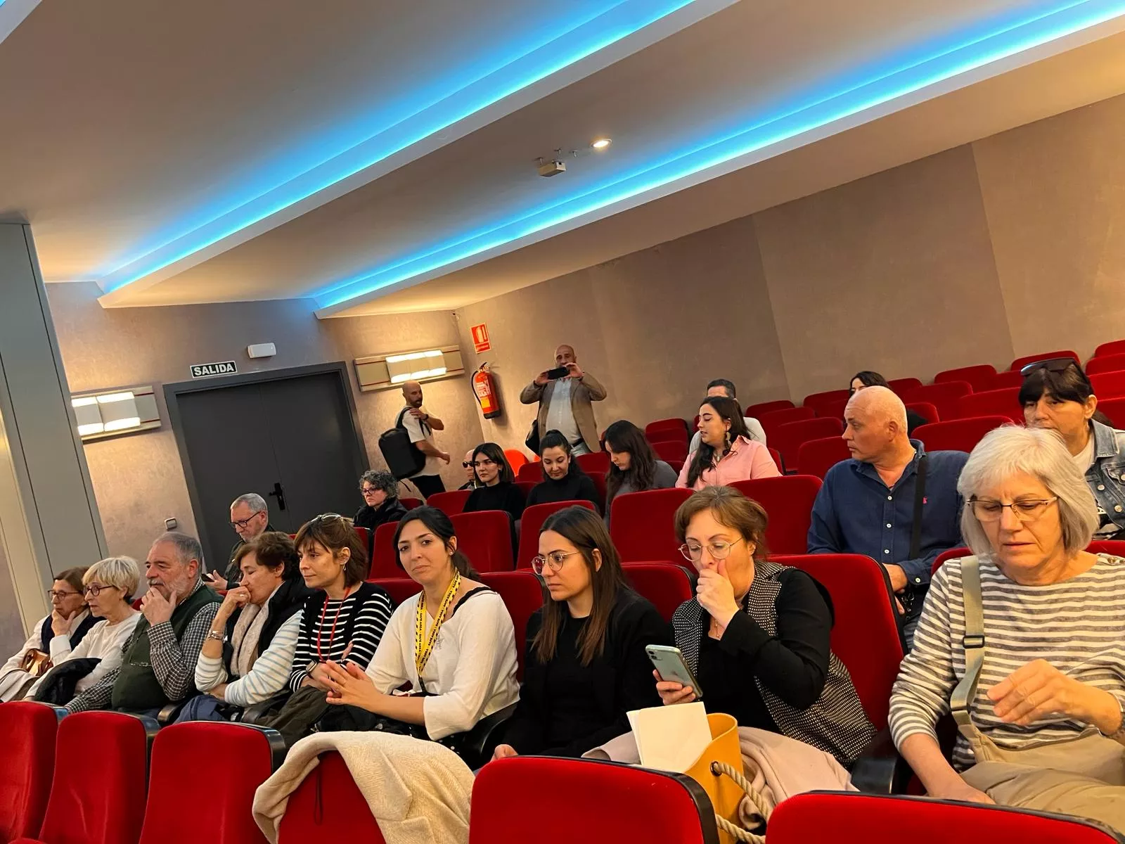 Jornada de puertas abiertas en las oficinas de atención a personas refugiadas de Cruz Roja en Huesca.