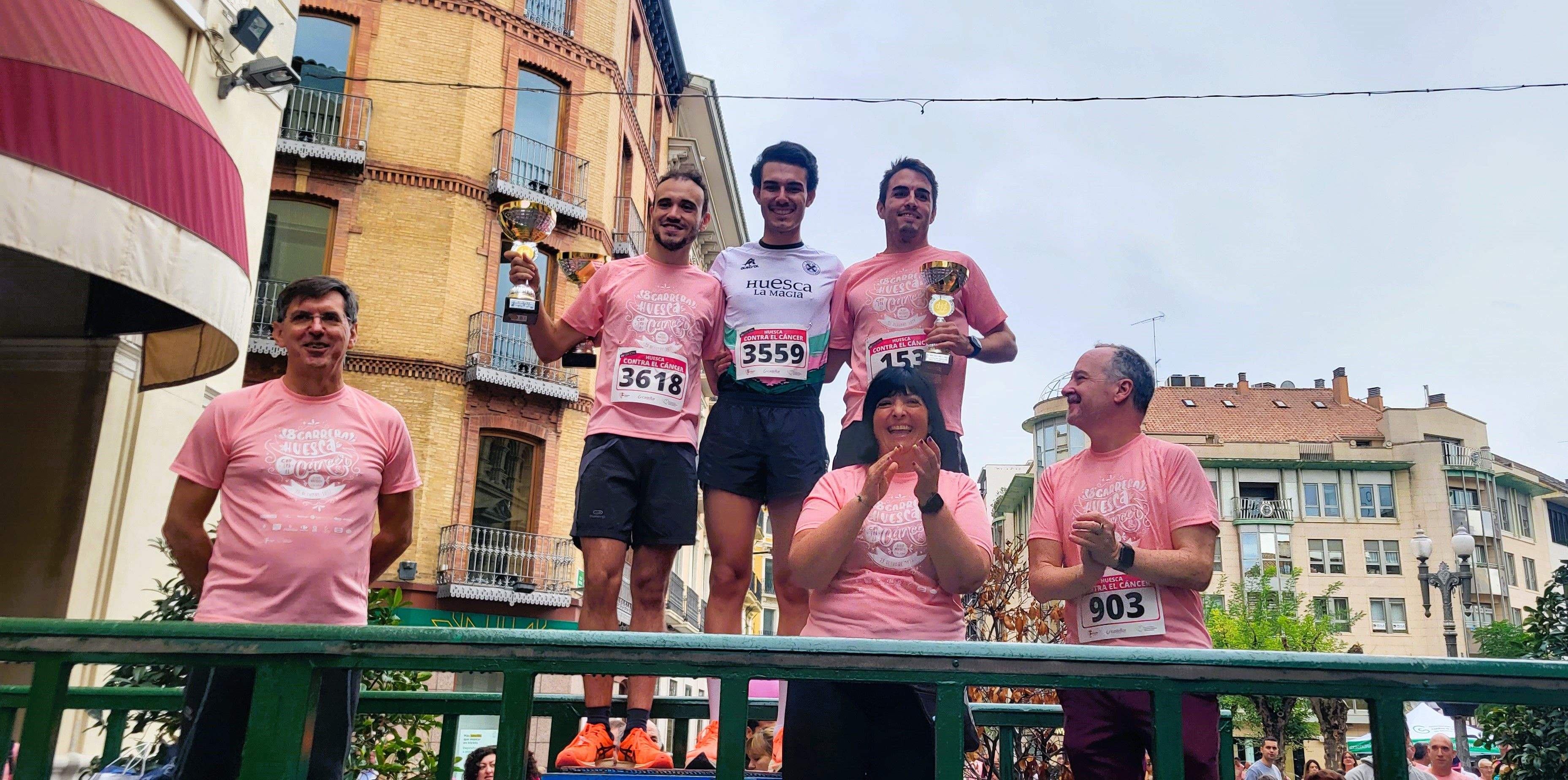 Carrera Huesca contra el cáncer 2022. Foto Myriam Martínez 