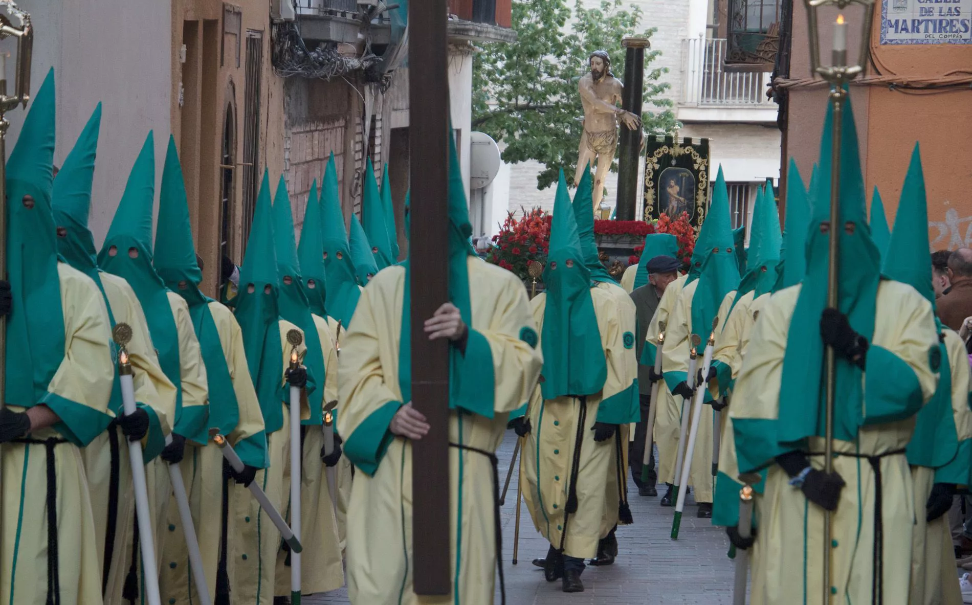 Procesión del Santo Entierro de Huesca. Foto Amagoia La Cruz