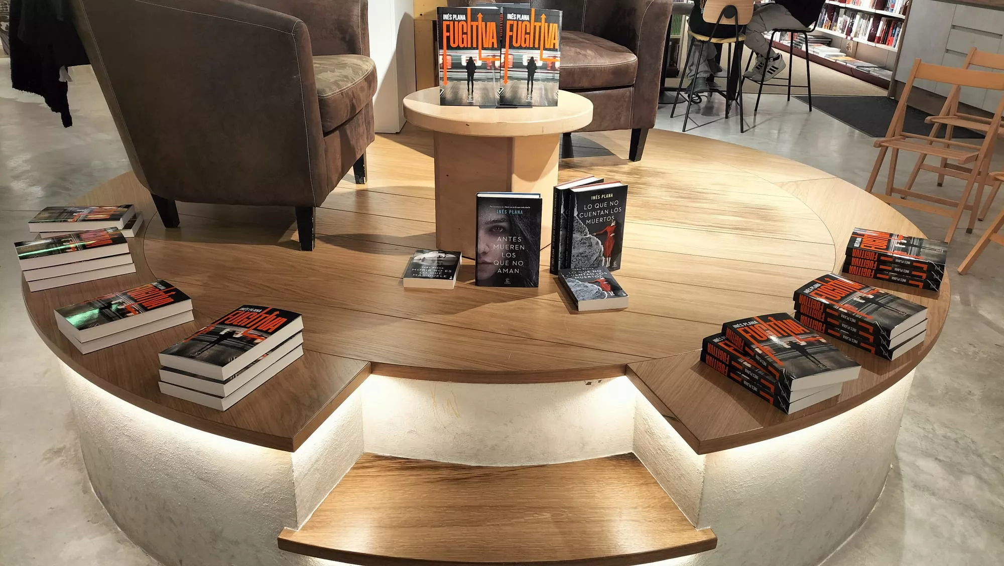 Inés Plana presenta su cuarta novela, Fugitiva, en Huesca.