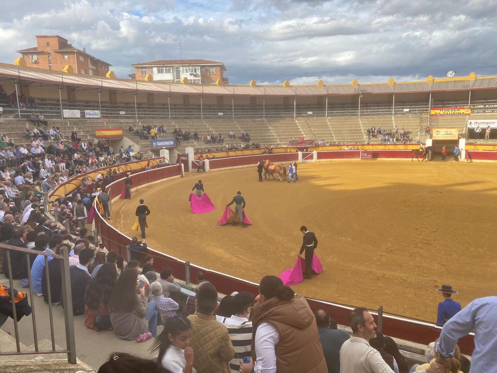 Foto de archivo de una clase práctica en Huesca. Foto de archivo de una clase práctica en Huesca.