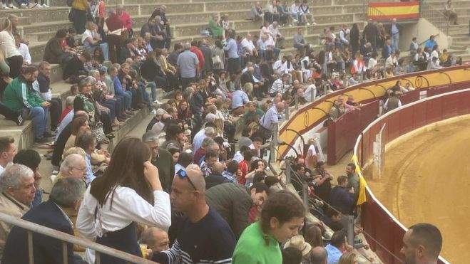 Ambiente en la Plaza de Toros de Huesca Ambiente en la Plaza de Toros de Huesca