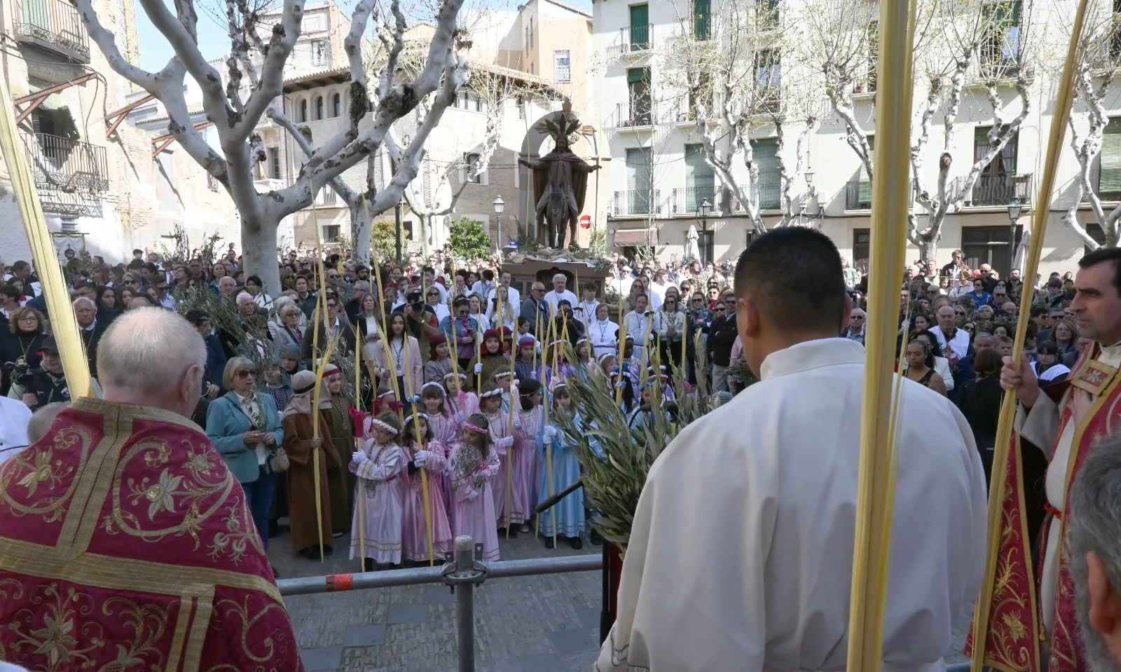 Mañana de Domingo de Ramos en Huesca convertido en Jerusalén