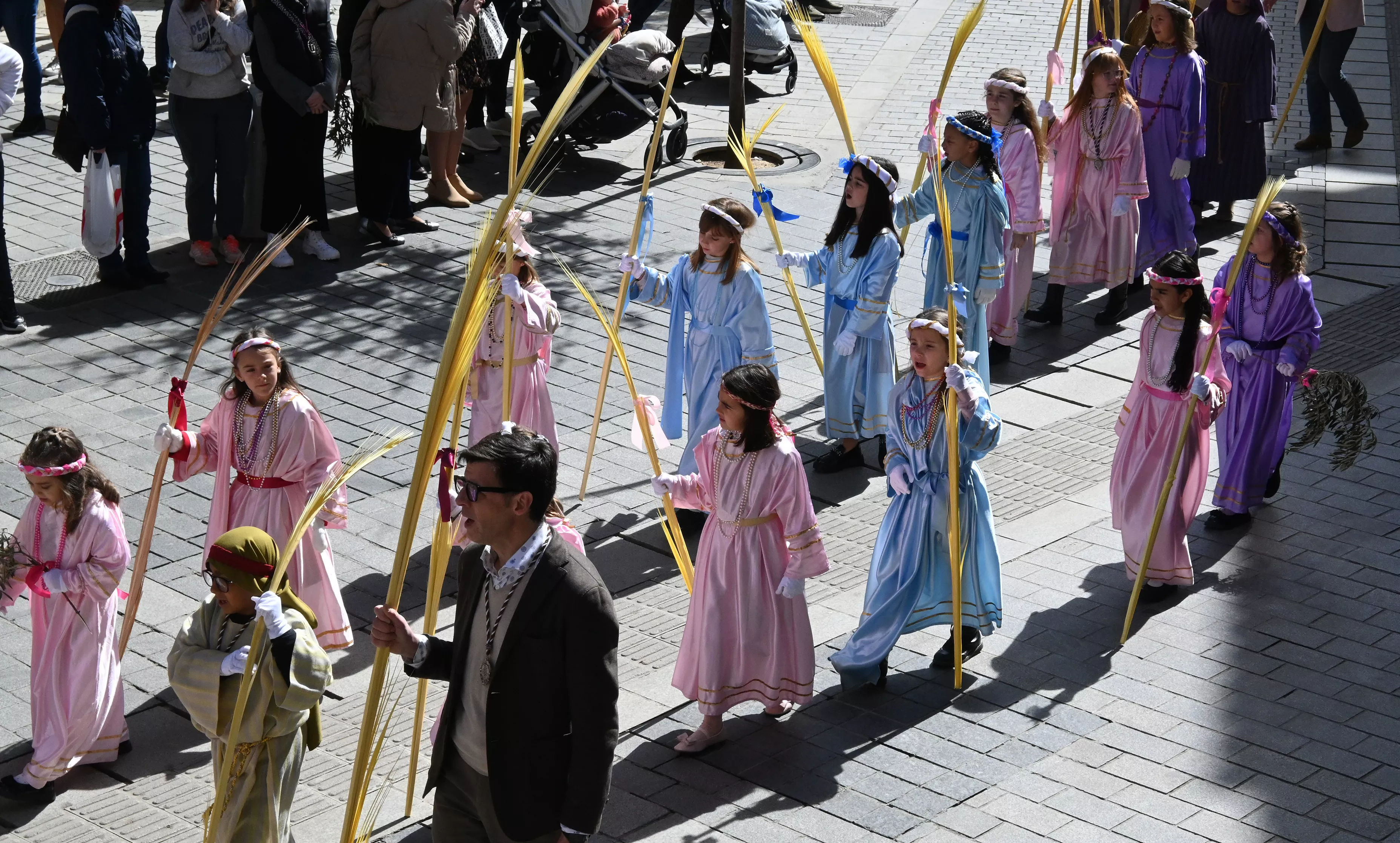 Domingo de Ramos en Huesca. Foto Carlos Jalle