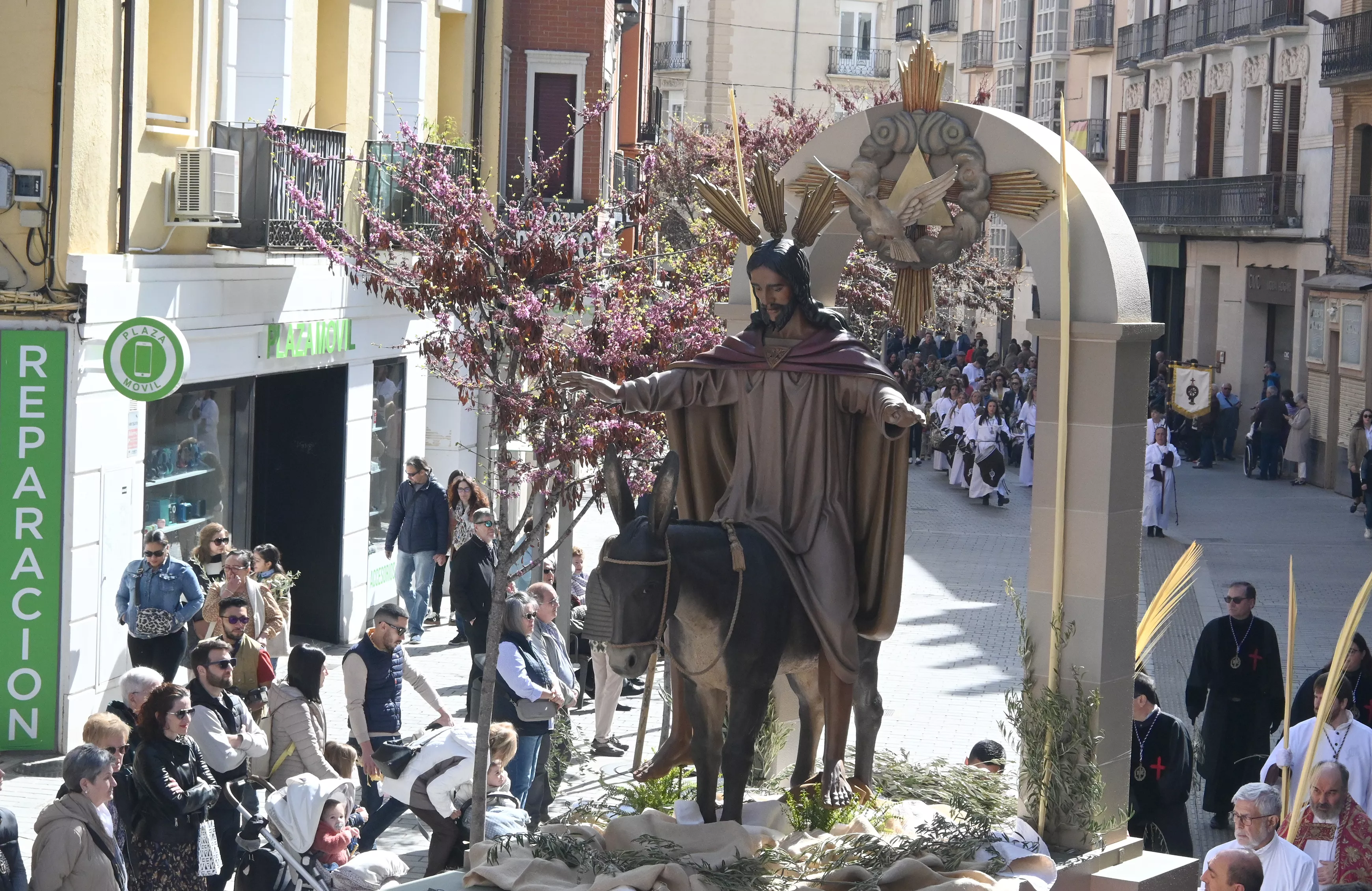 Domingo de Ramos en Huesca. Foto Carlos Jalle