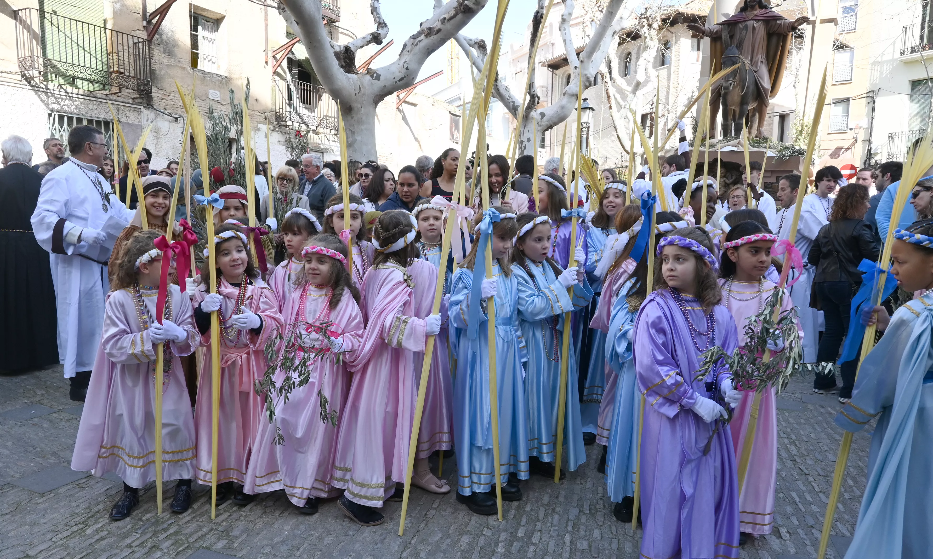 Domingo de Ramos en Huesca. Foto Carlos Jalle