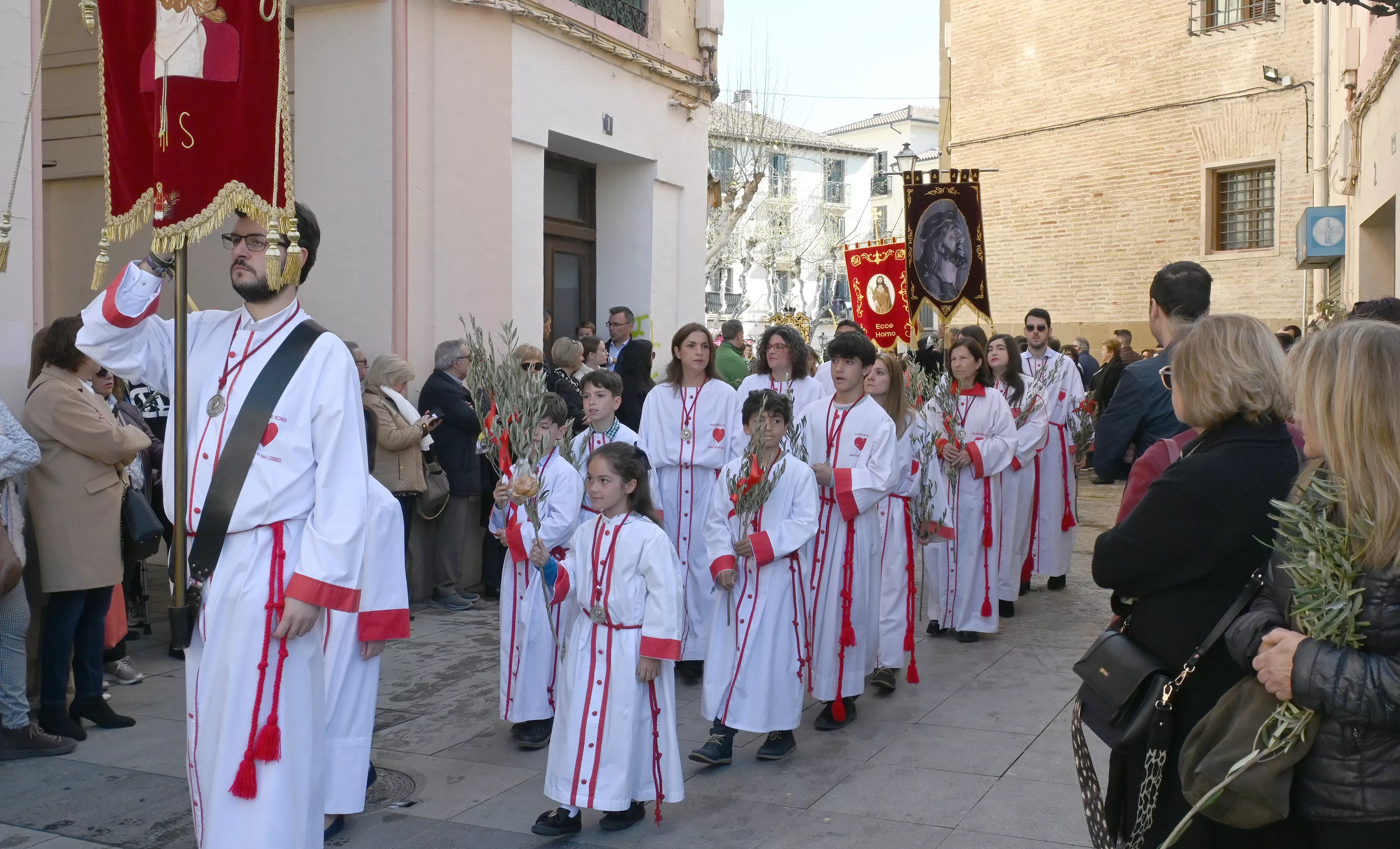 Domingo de Ramos en Huesca. Foto Carlos Jalle