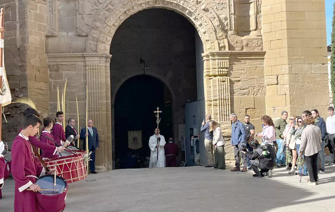 Procesión del Domingo de Ramos en Barbastro.