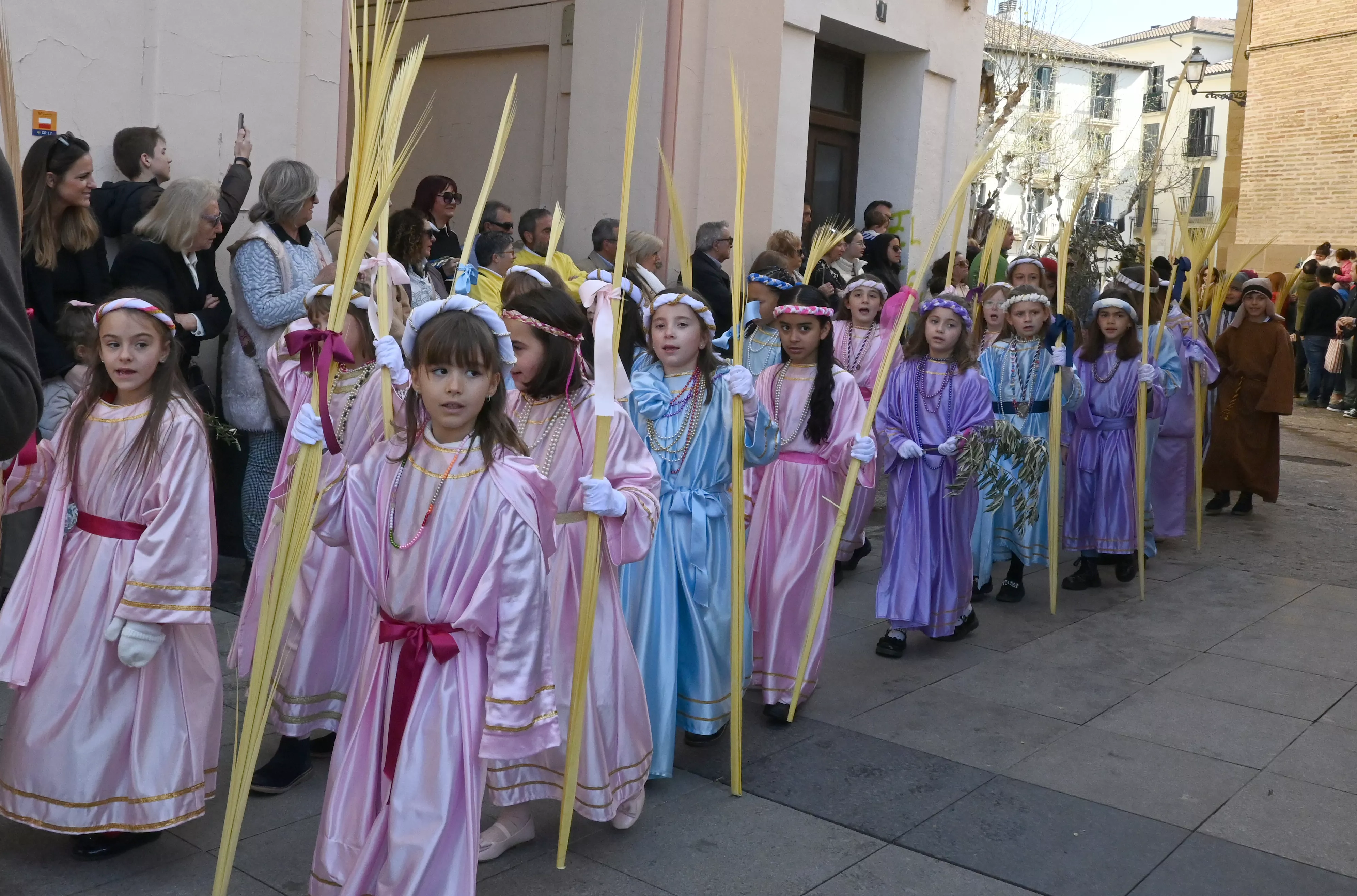 Domingo de Ramos en Huesca. Foto Carlos Jalle