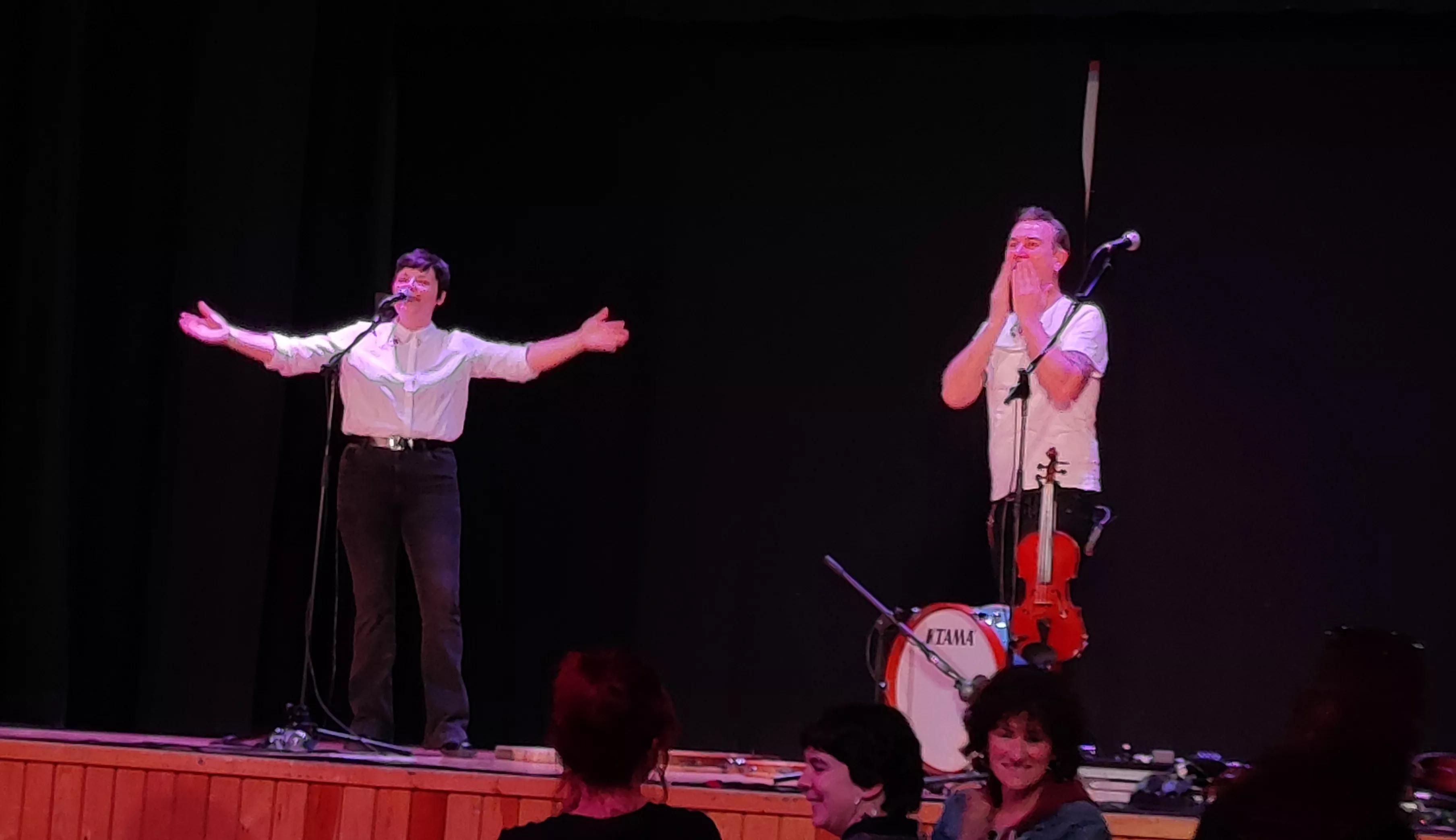  El dúo L-R formado por Leticia Baselgas y Rubén Bada. 