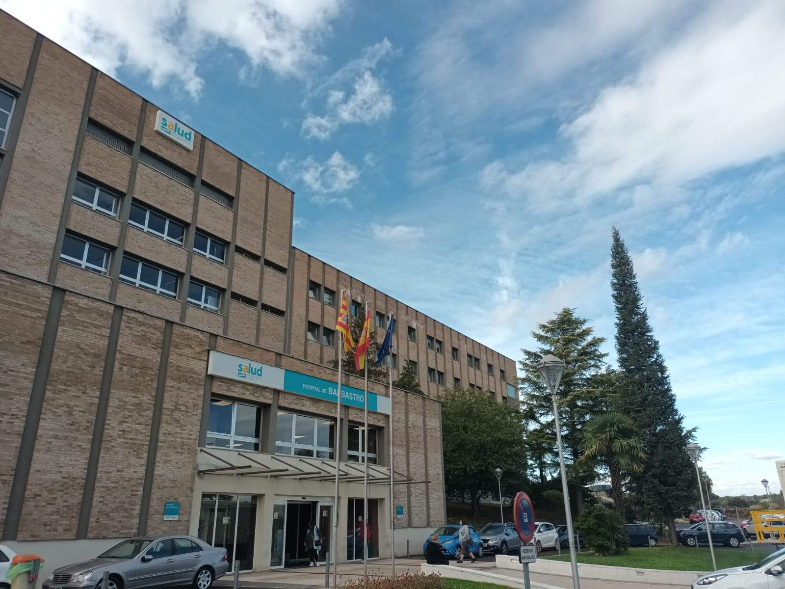 Piden a la administración que actúe ante las "deficiencias" en el Hospital de Barbastro  