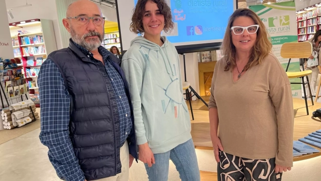 Carmen M. Iturbe y Mónica Sarasa. Carmen M. Iturbe y Mónica Sarasa.