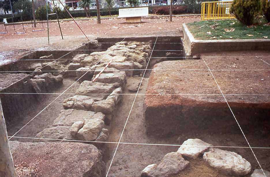 Varias asociaciones quieren asegurar que la reforma de la Avenida Martínez de Velasco de Huesca no afecte al valor arqueológico de la zona. Varias asociaciones quieren asegurar que la reforma de la Avenida Martínez de Velasco de Huesca no afecte al valor arqueológico de la zona.