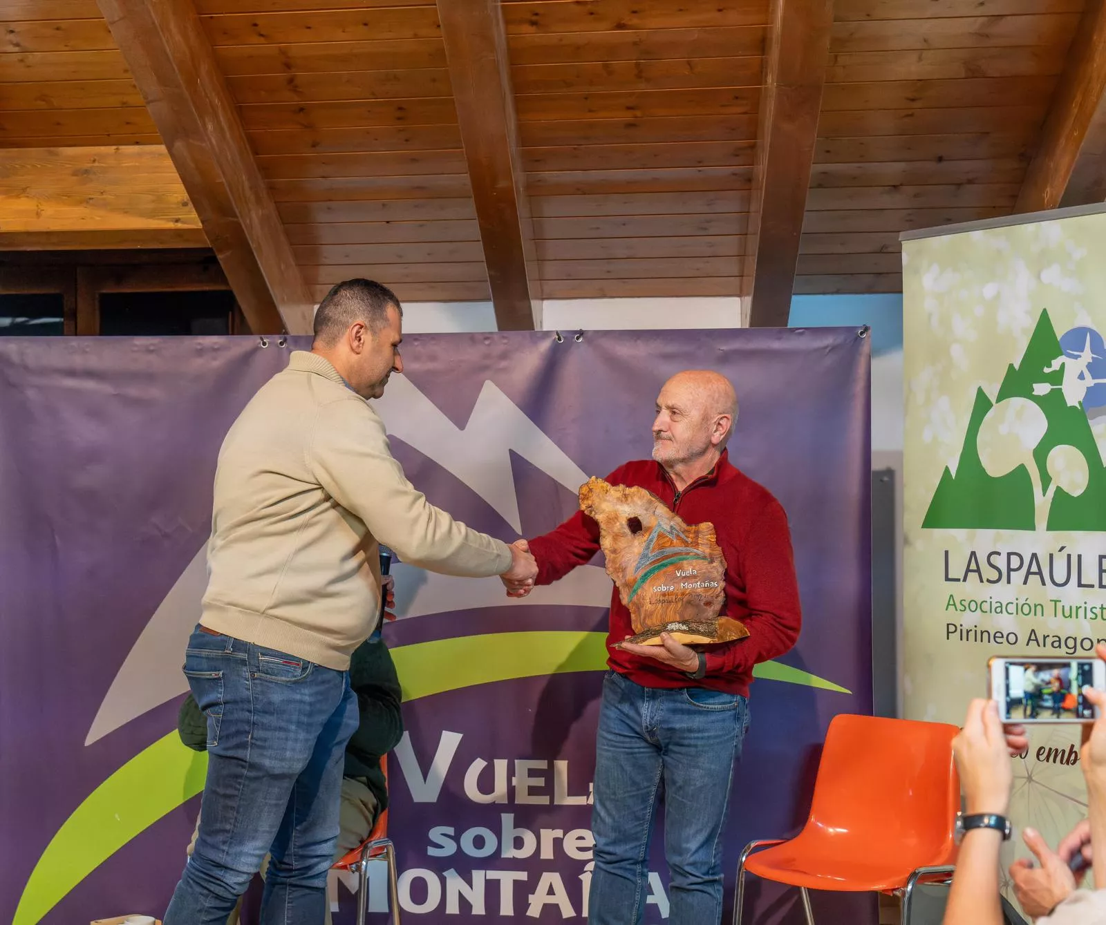 "Vuela sobre montañas" 2024. Foto: Nacho Uliaque.