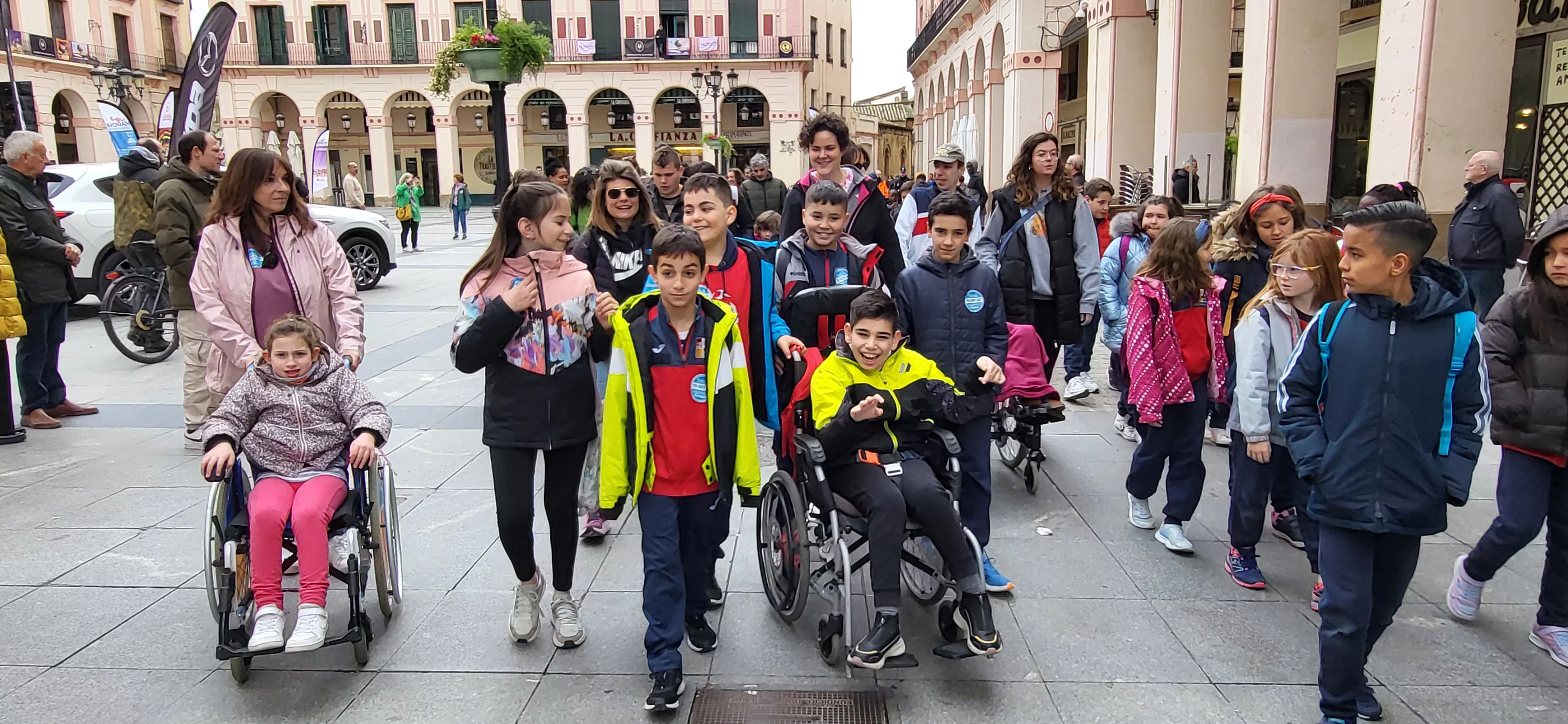 Mini Marcha de Aspace 2024 en Huesca. Foto Mercedes Manterola