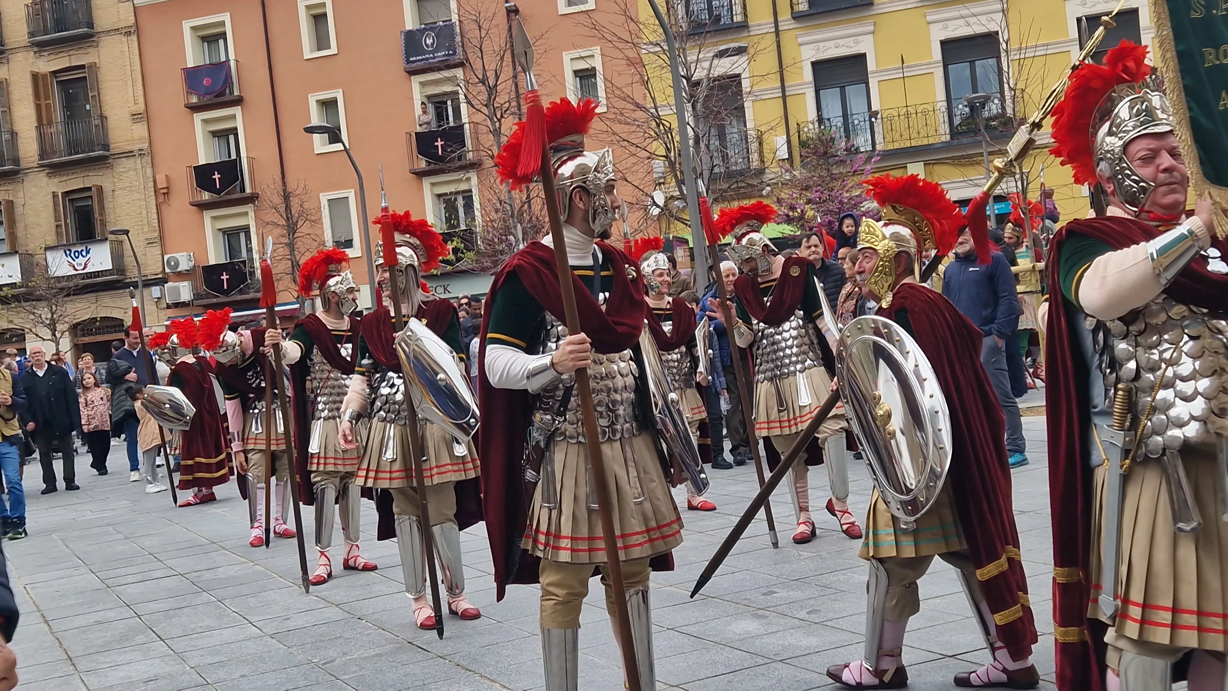 Desfile de los romanos en Huesca. Foto Myriam Martínez 