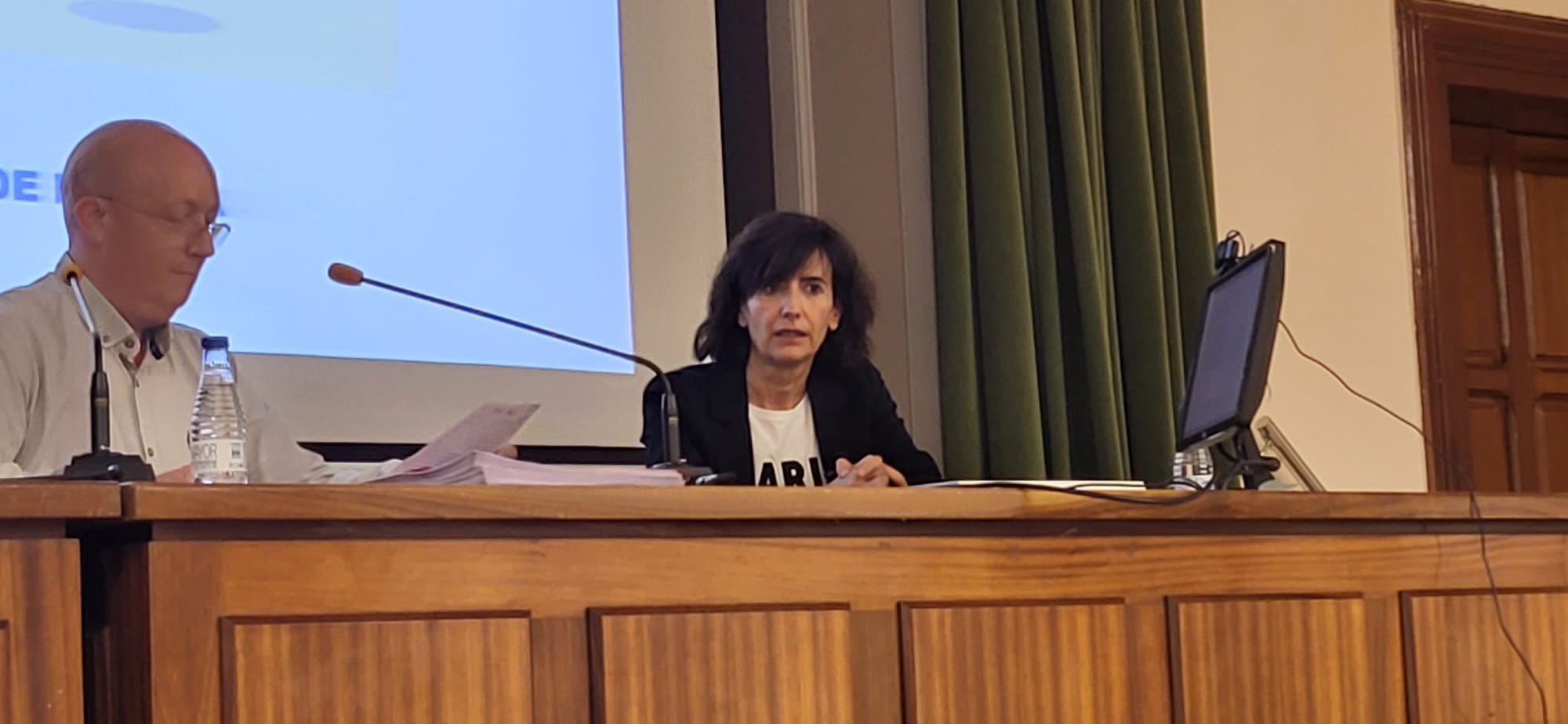 Carmen Lumbierres, en el salón de actos de la Facultad de Ciencias Humanas y de la Educación Carmen Lumbierres, en el salón de actos de la Facultad de Ciencias Humanas y de la Educación