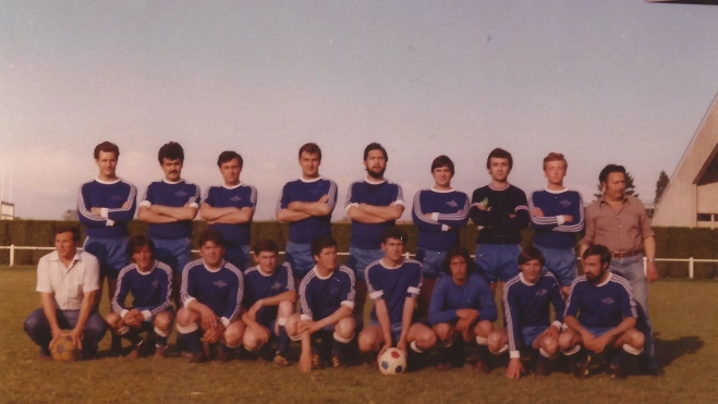 Lamusa en Tarbes Mariano, Juanito, Gabarre, José Luis, Miranda, Agustín, Arnal, Atarés jr, Desiderio, Atarés, Pueyo, Madrid, Quique, Chote, Usieto, Desi jr, Laguna y Otal.