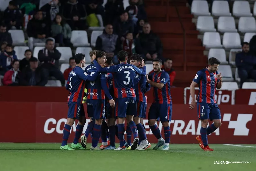 Celebración del gol de Pulido, este sábado en el Albacete-Huesca.