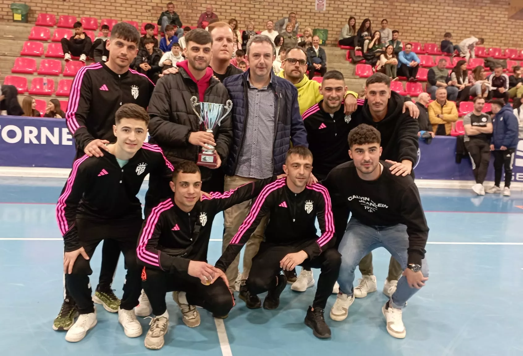 Real Zanahoria, tercero