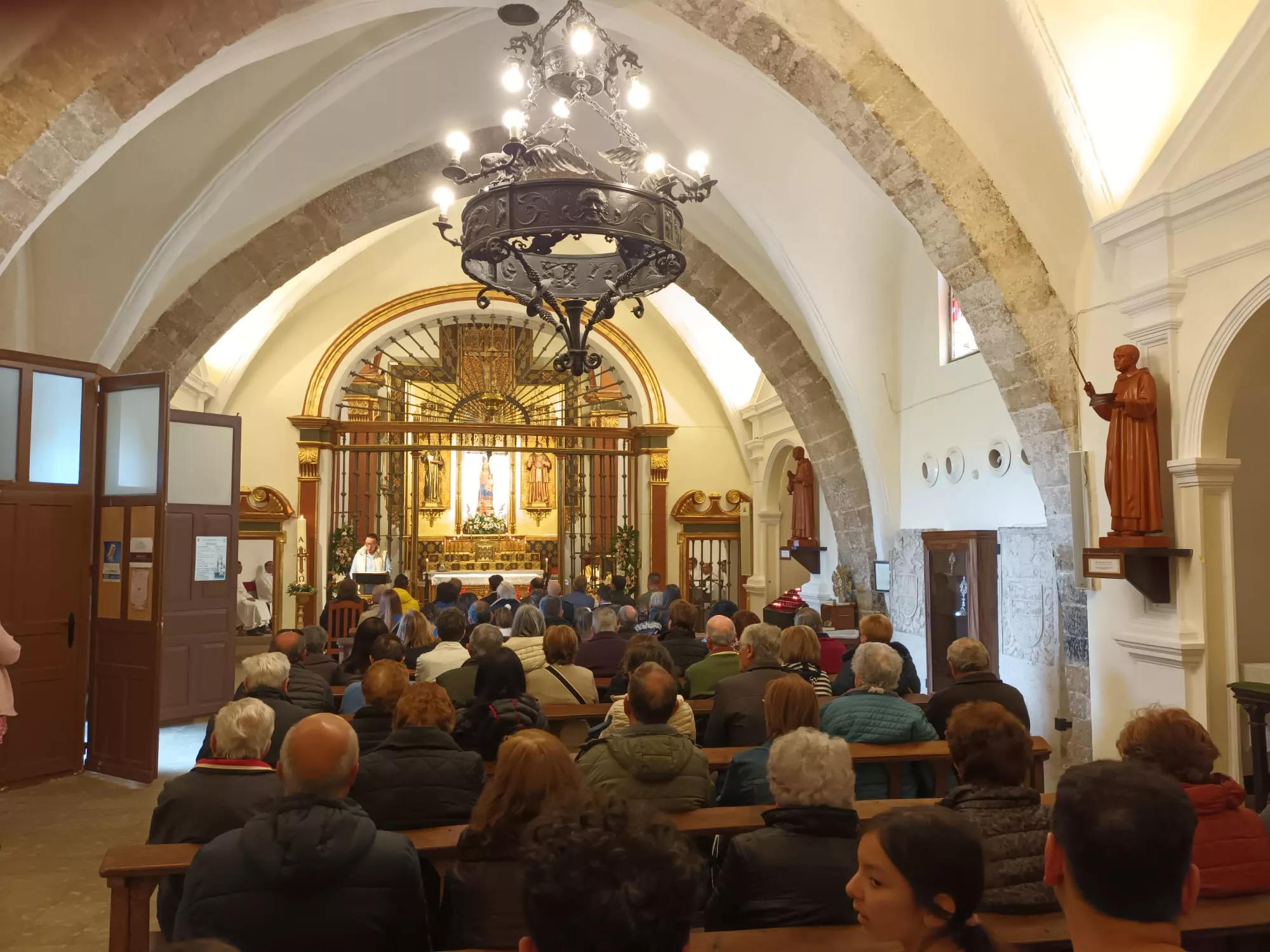 Celebración de Lunes de Pascua en el Monasterio del Pueyo