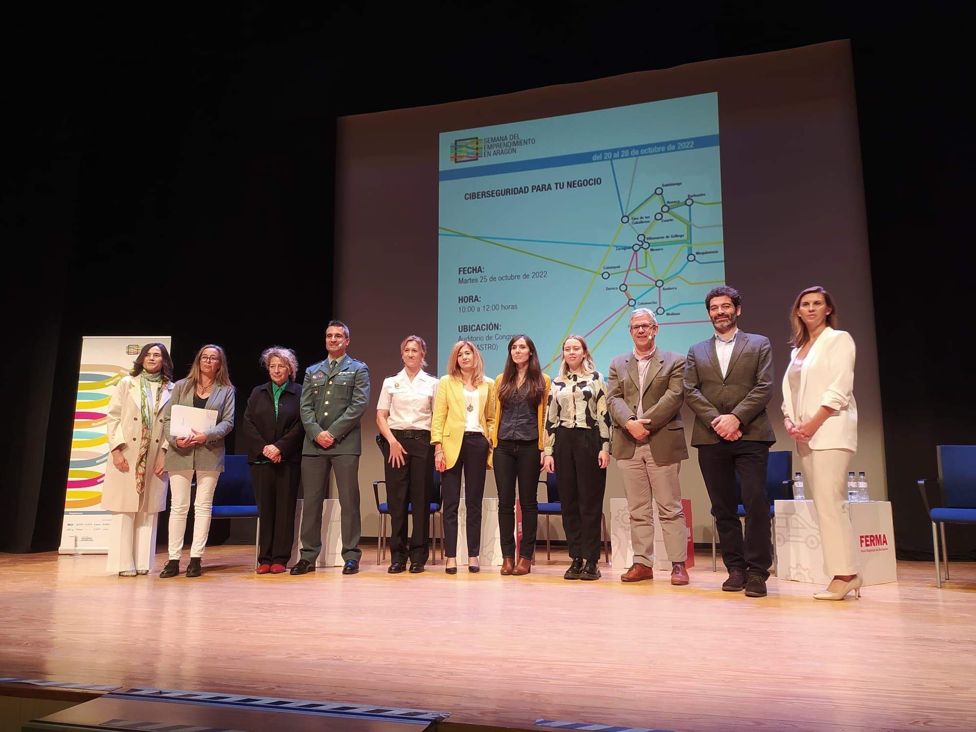 Participantes en la jornada de ciberseguridad en Barbastro