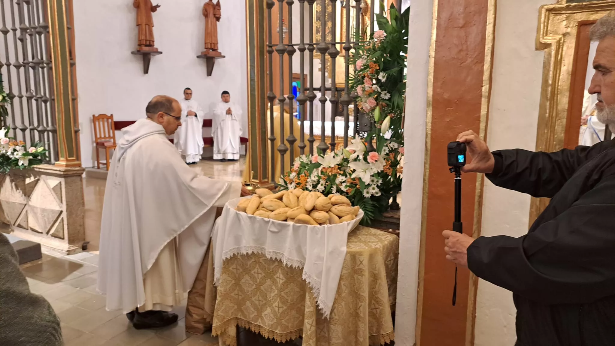 Celebración de Lunes de Pascua en el Monasterio del Pueyo