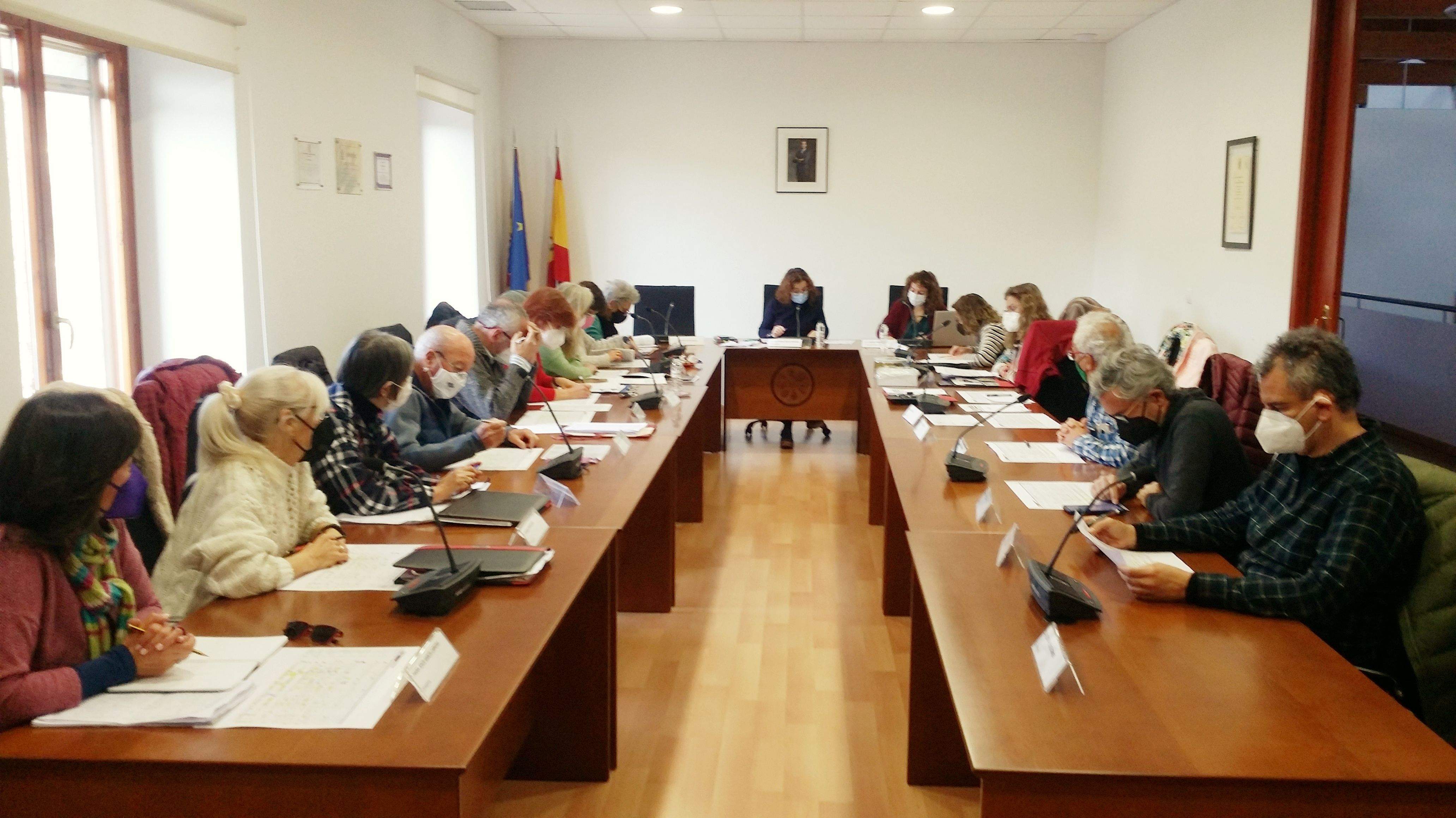 El jurado de preselección está formado por una treintena de vecinos y vecinas de Sobrarbe. El jurado de preselección está formado por una treintena de vecinos y vecinas de Sobrarbe.