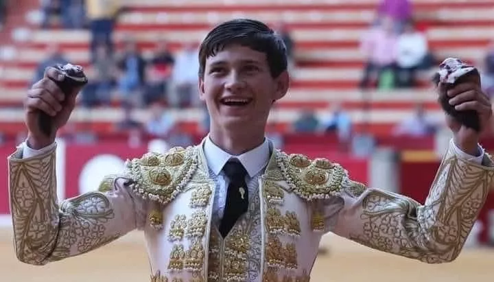 Fran Fernando tendrá en Ejea una última prueba antes de su debut con picadores