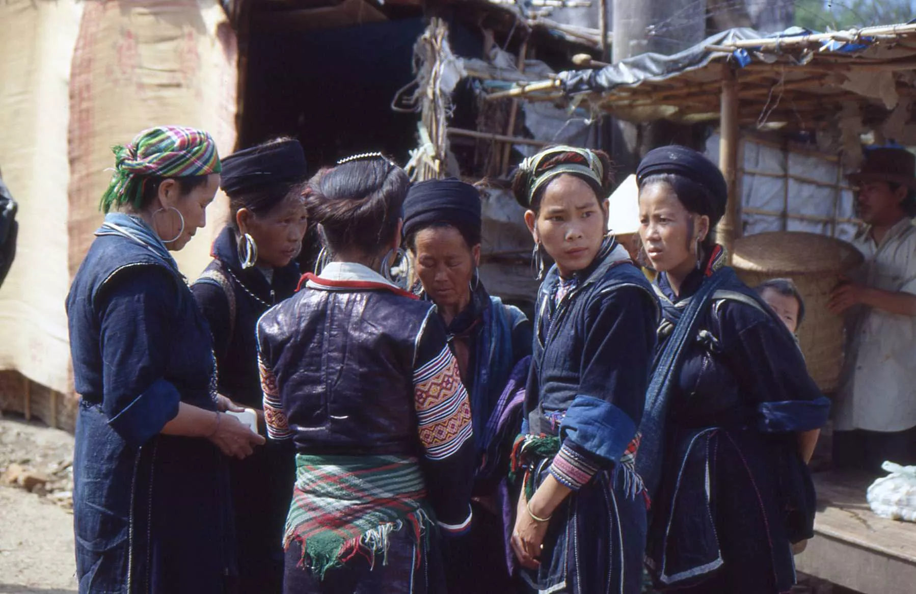 Marco Pascual en Vietnam, buscando esposa