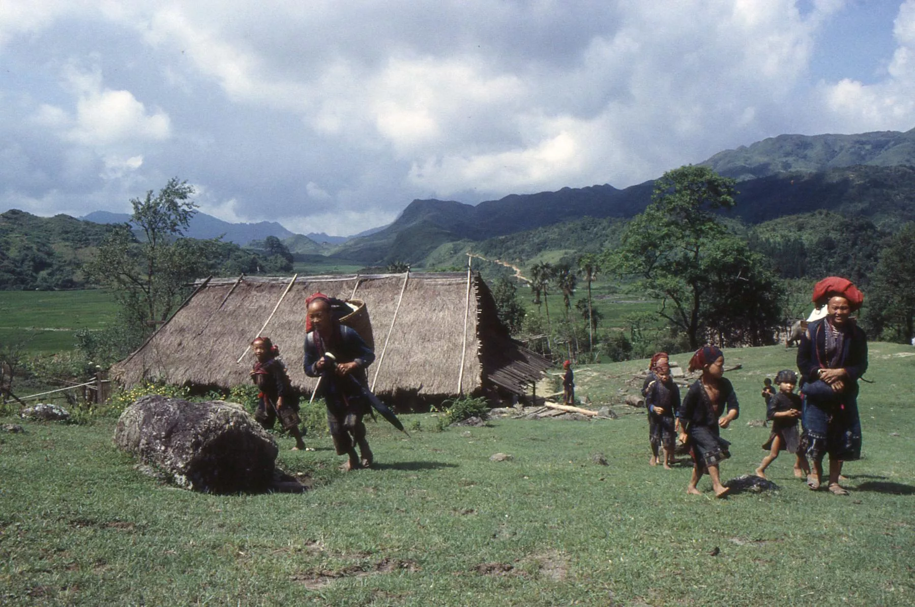 Marco Pascual en Vietnam, buscando esposa