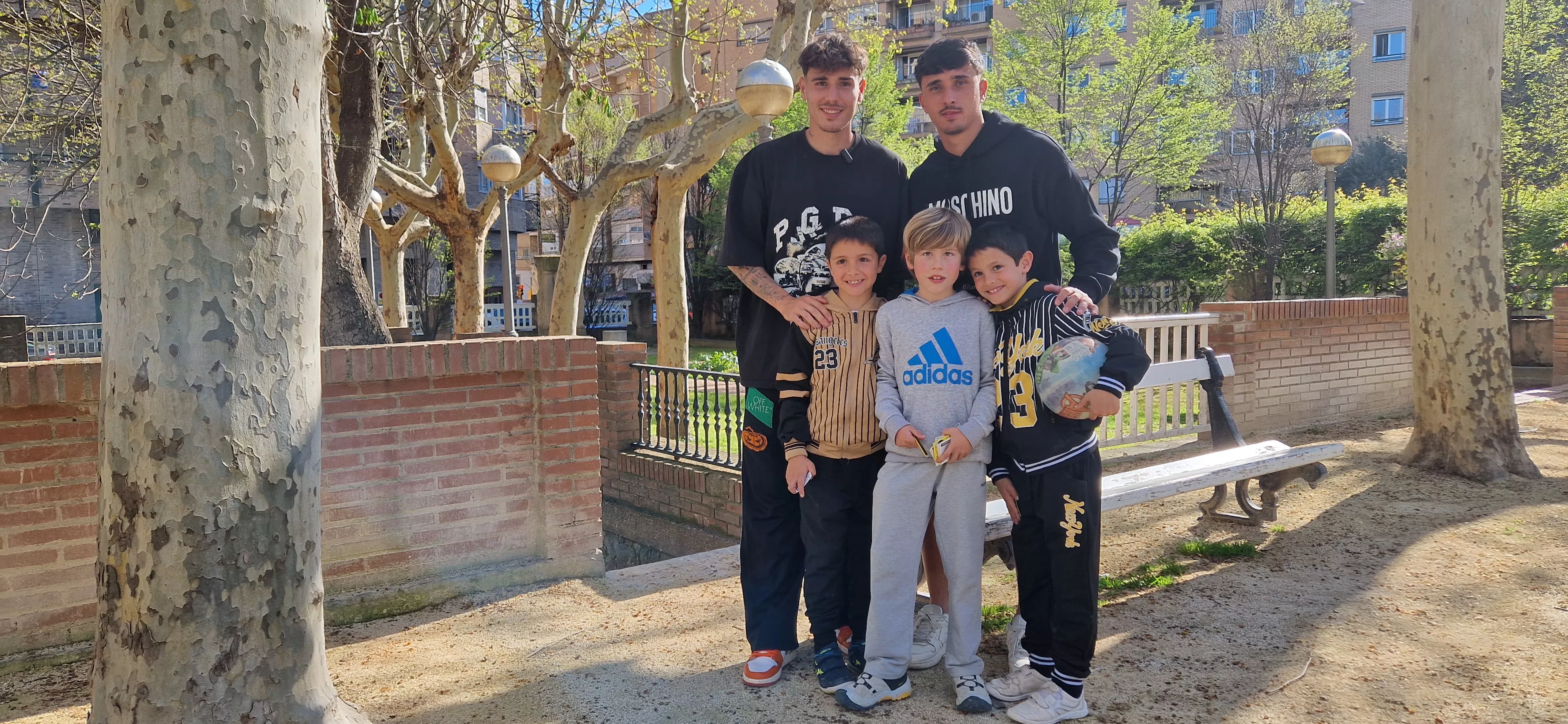 Campaña ¡Huesca, sí se puede! con Ignasi Vilarrasa y Hugo Vallejo. Foto Myriam Martínez