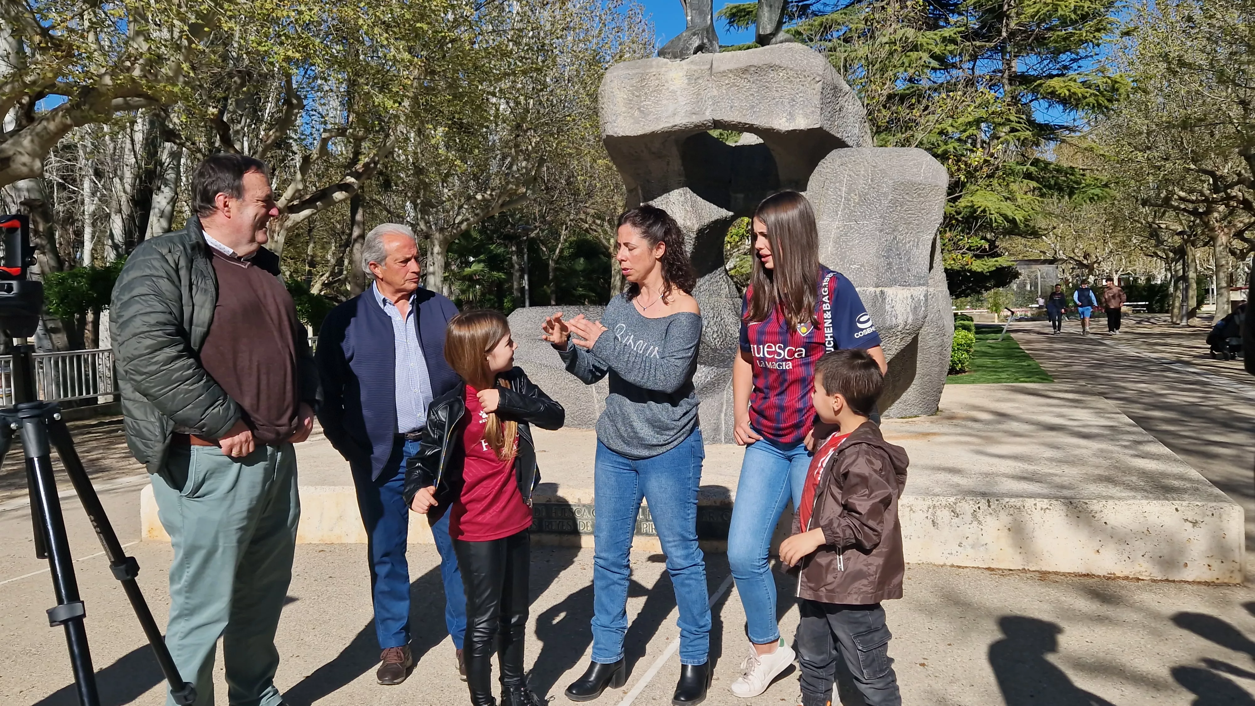Campaña ¡Huesca, sí se puede! con Ignasi Vilarrasa y Hugo Vallejo. Foto Myriam Martínez