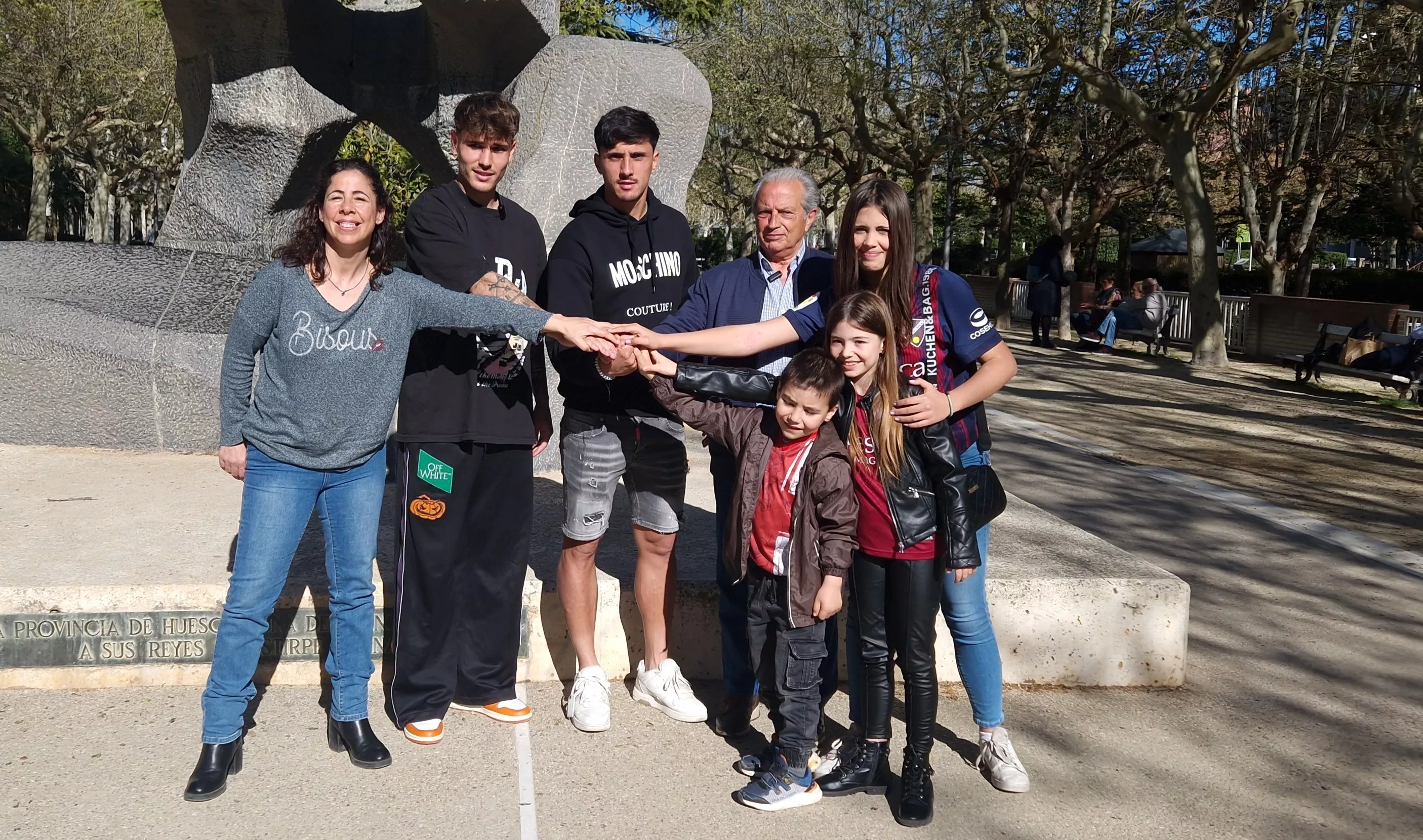 Campaña ¡Huesca, sí se puede! con Ignasi Vilarrasa y Hugo Vallejo. Foto Myriam Martínez