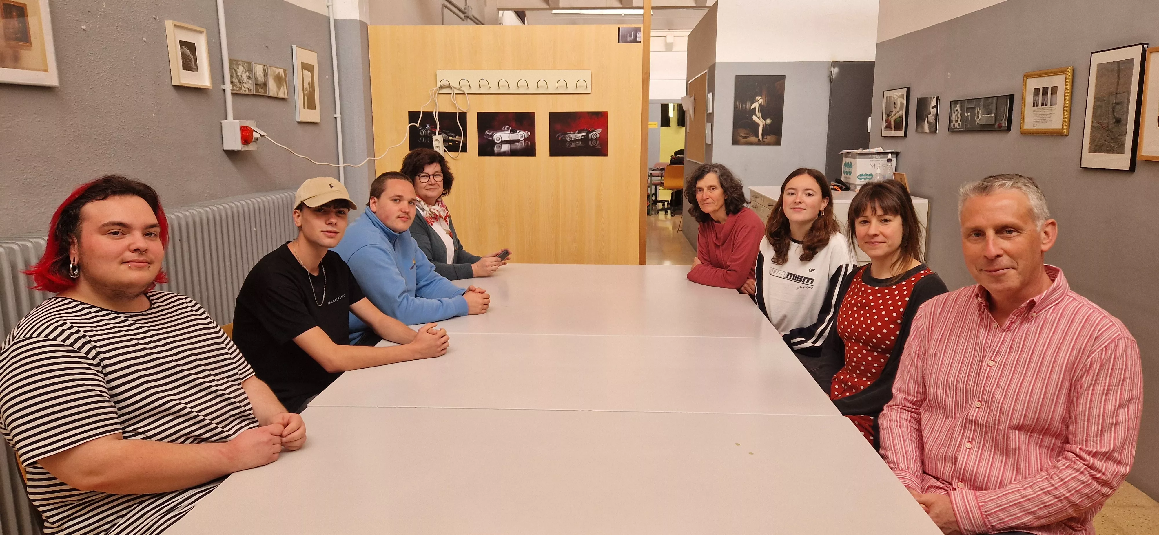 Profesorado y estudiantes que participan en el programa. Foto Myriam Martínez