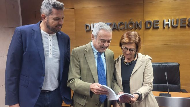 Alberto Sabio, Ángel Garcés y Maribel de Pablo. Foto Myriam Martínez