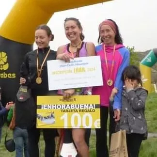 Podio femenino.  Foto: Andrés Alcaraz.