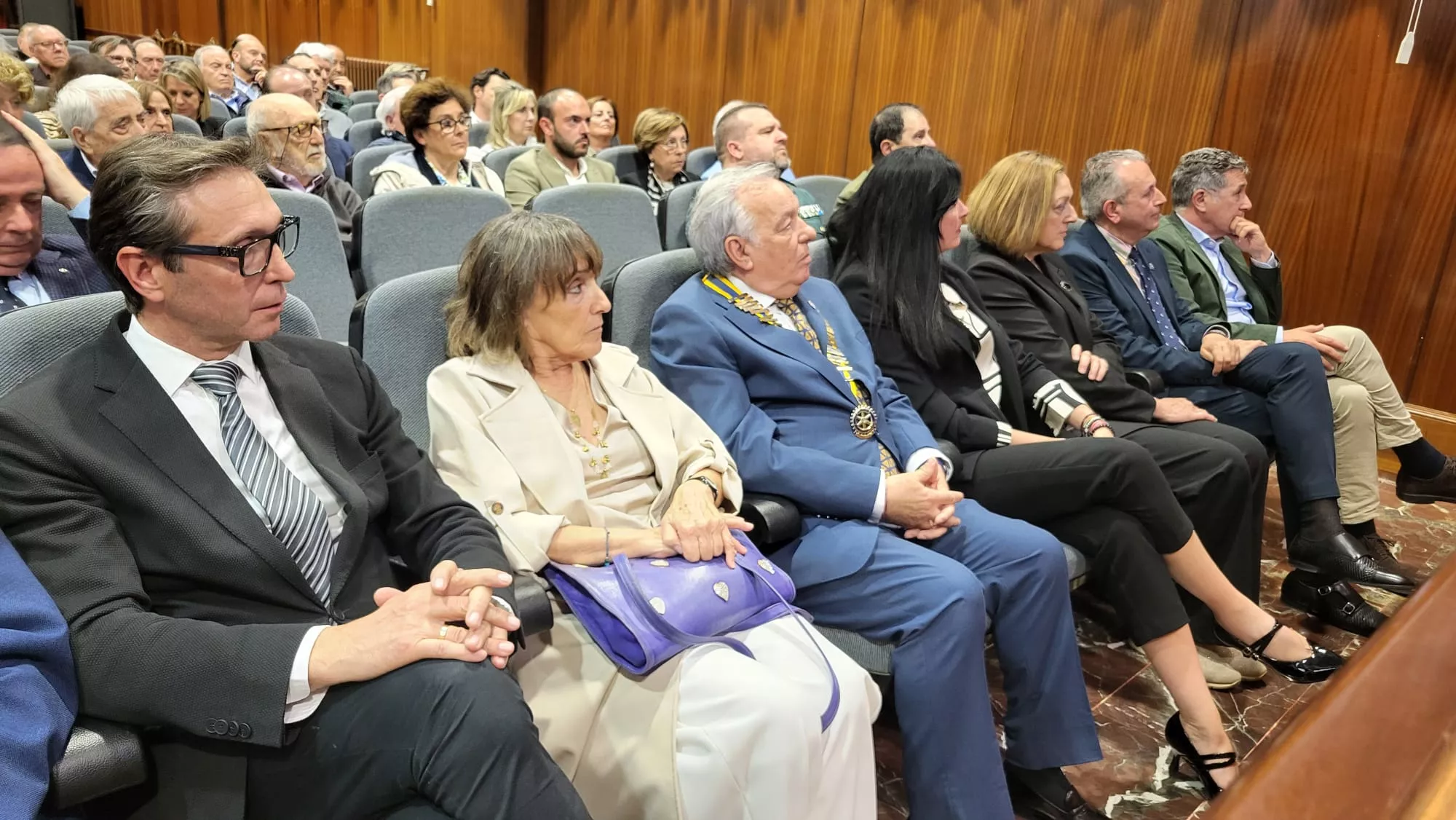 Entrega de la Distinción Rotaria a Vicente Ascaso