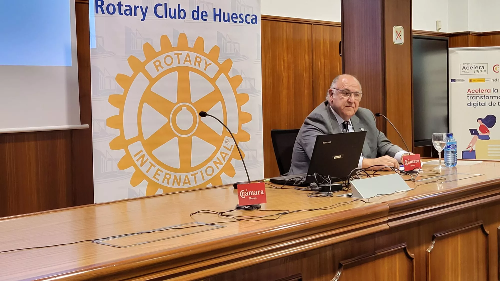 Entrega de la Distinción Rotaria a Vicente Ascaso