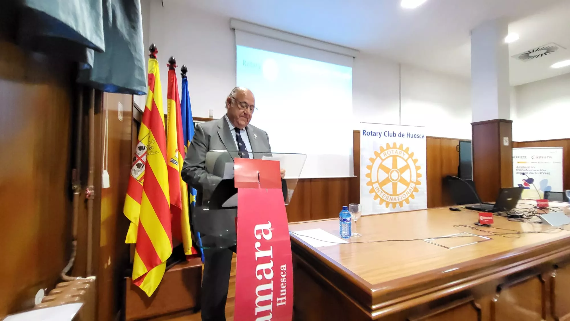 Entrega de la Distinción Rotaria a Vicente Ascaso
