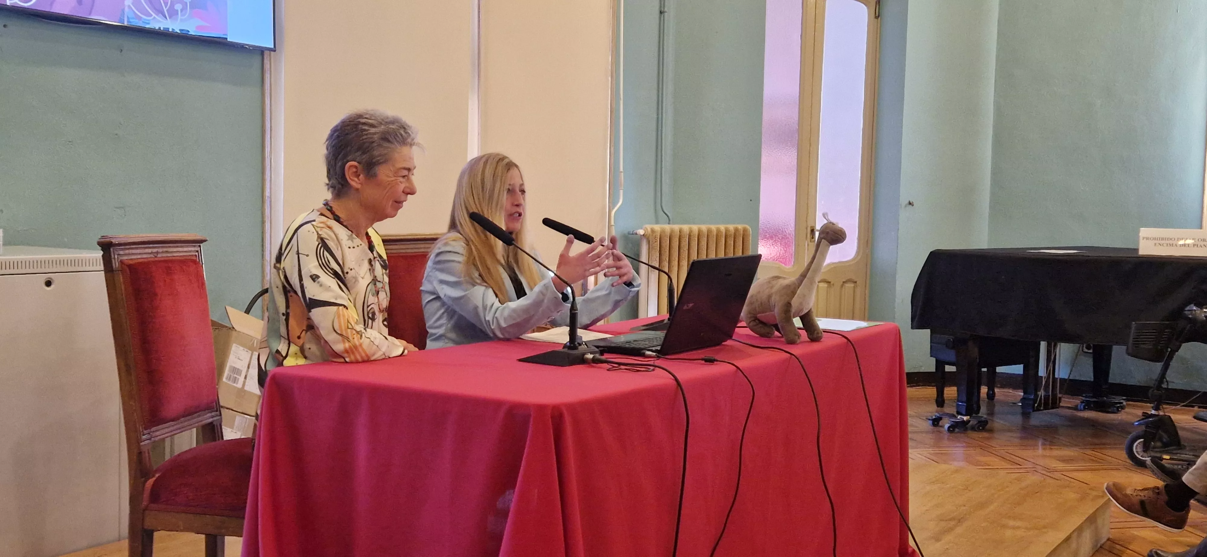 Presentación del libro de Diana Gómez. Foto Myriam Martínez