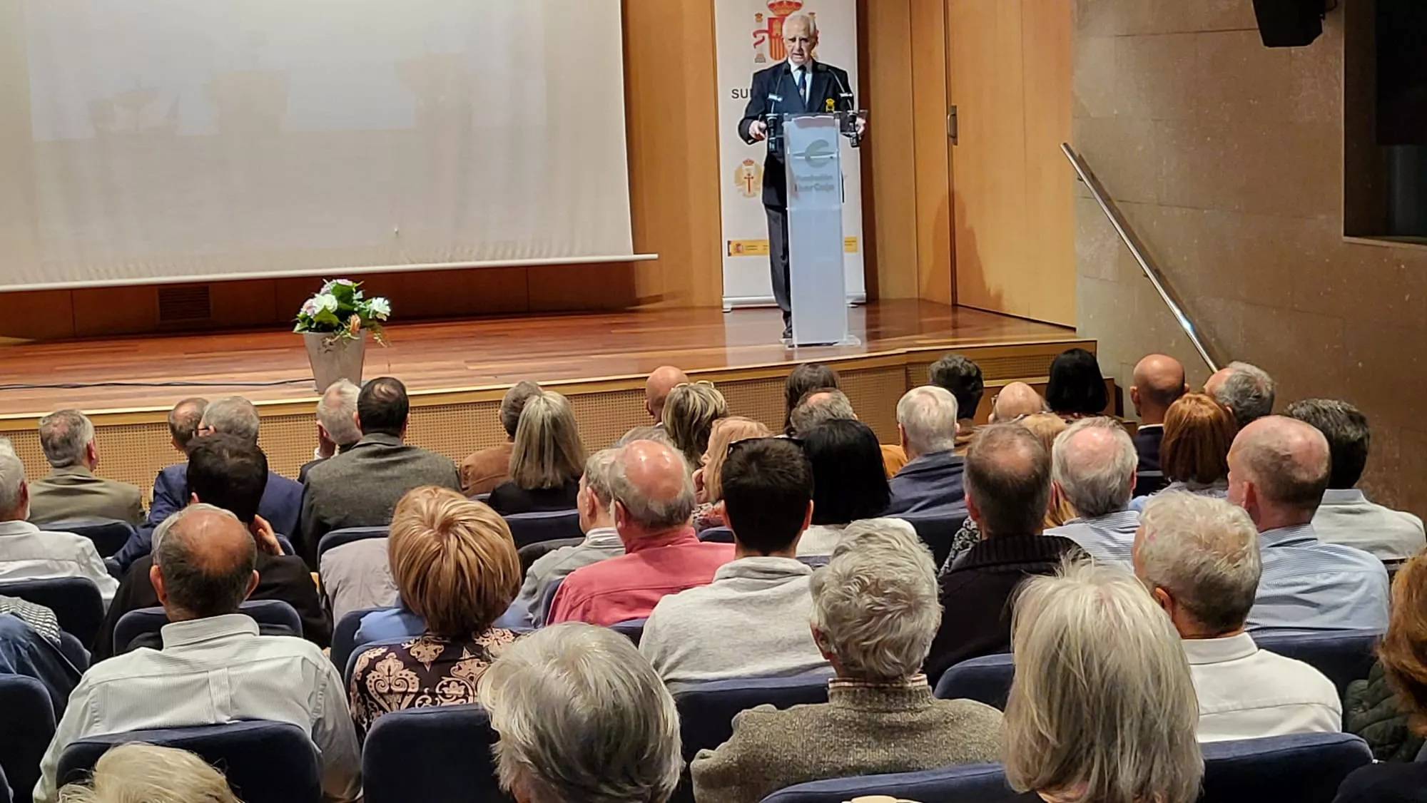 Conferencia La vuelta al mundo por Magallanes y Juan Sebastián Elcano.
