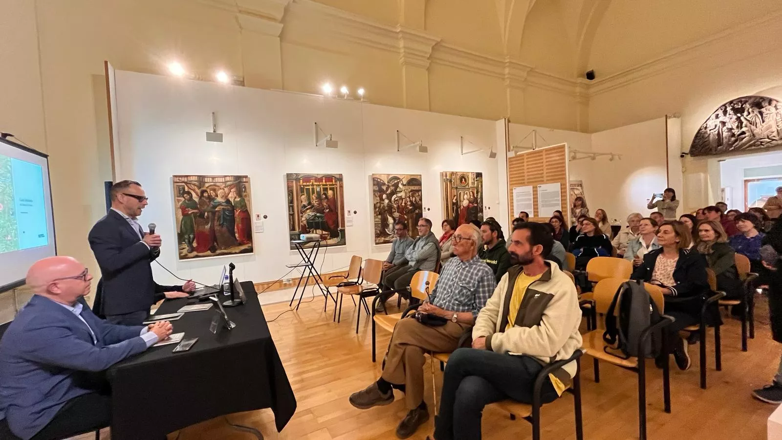 Presentación de la Guía botánica del Museo de Huesca. Foto Mercedes Manterola