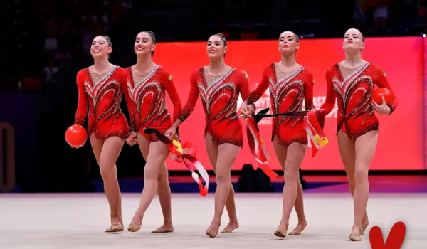Conjunto de la selección española con Inés Bergua.