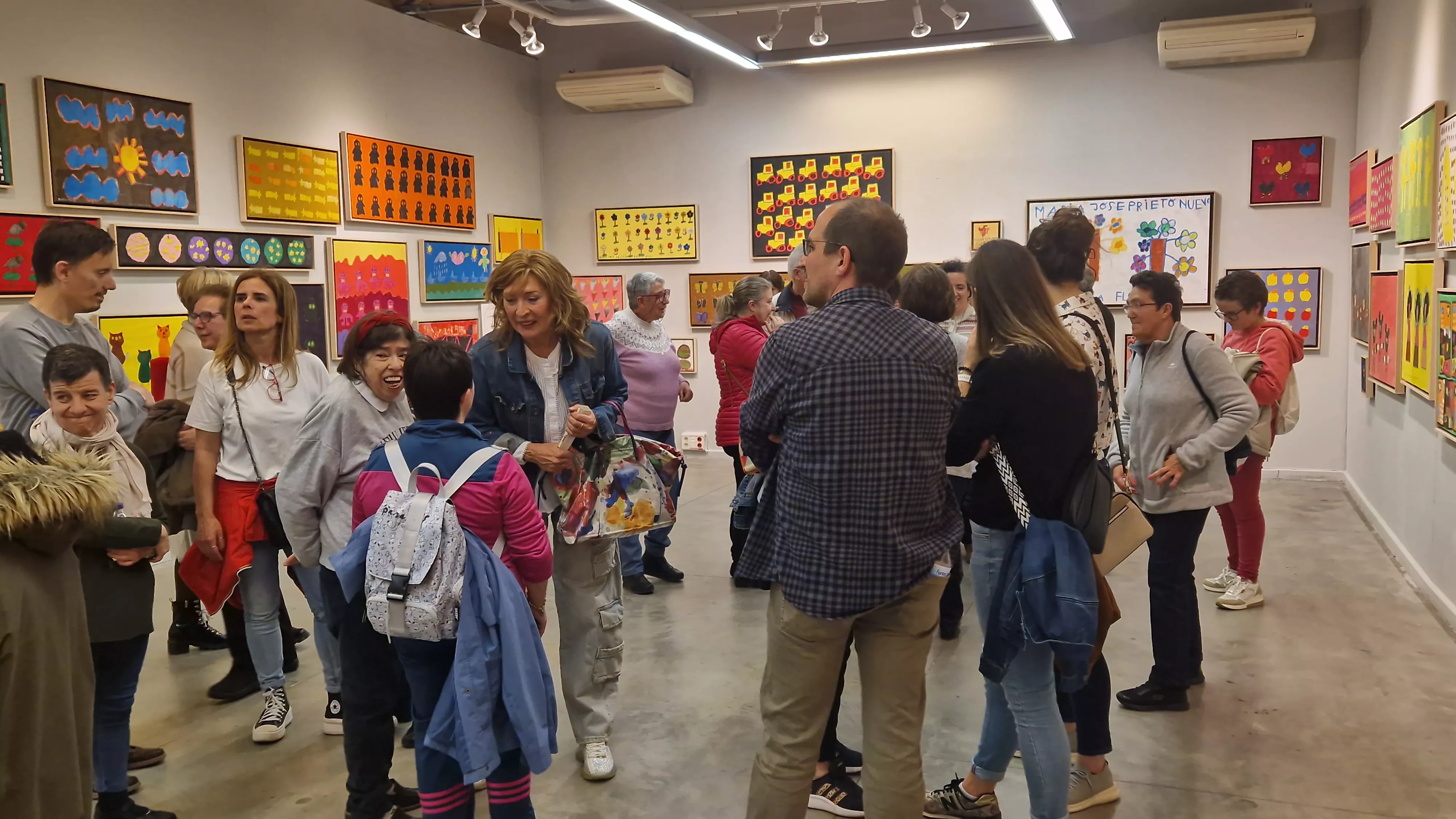 Inauguración de la exposición de María José Prieto Nueno. Foto Myriam Martínez 