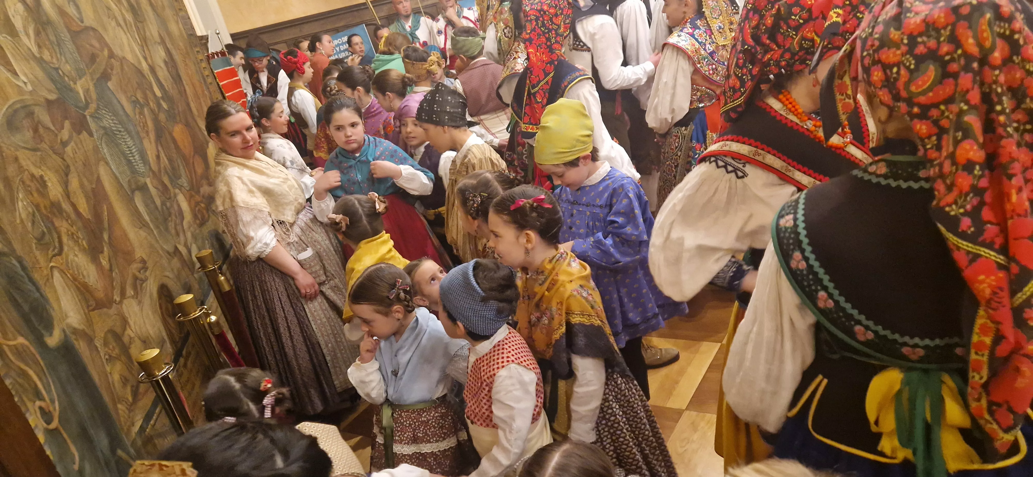  Recepción en el Ayuntamiento. IX Encuentro Nacional de Escuelas de Folklore José Rodrigo. Foto Myriam Martínez 