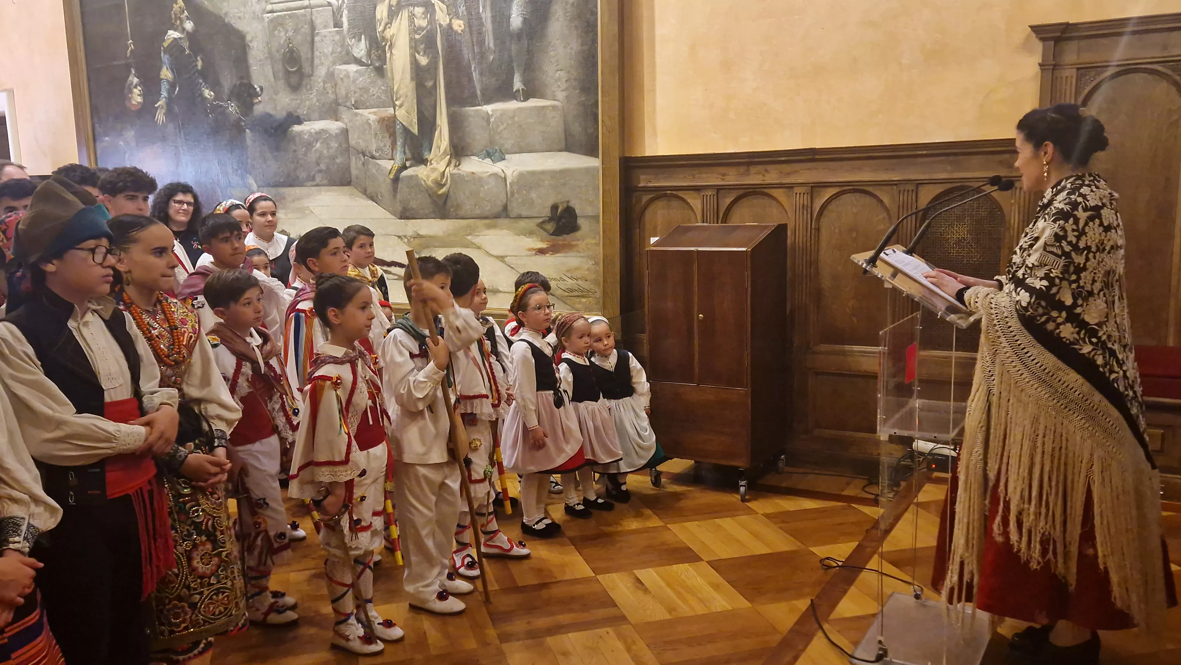  Recepción en el Ayuntamiento. IX Encuentro Nacional de Escuelas de Folklore José Rodrigo. Foto Myriam Martínez 
